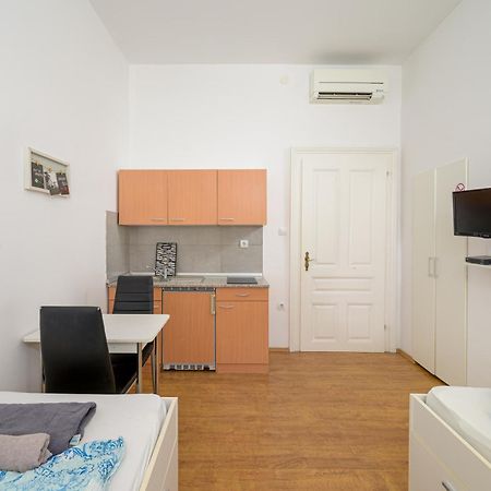 Apartments Todorovic Пула Экстерьер фото